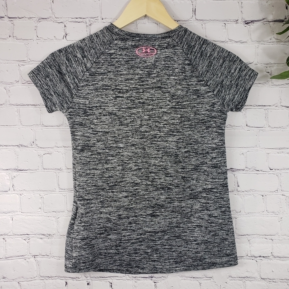 UNDER ARMOUR Heat Gear Short Sleeve Top Size YMD - Picture 4 of 8